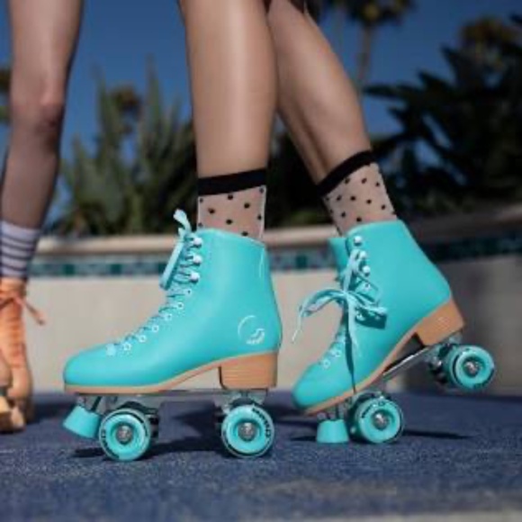 C7 Skates - Picture 1 of 3